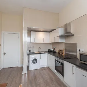 Spacious Ensuite In City Centre - Excellent Location Edinburgh